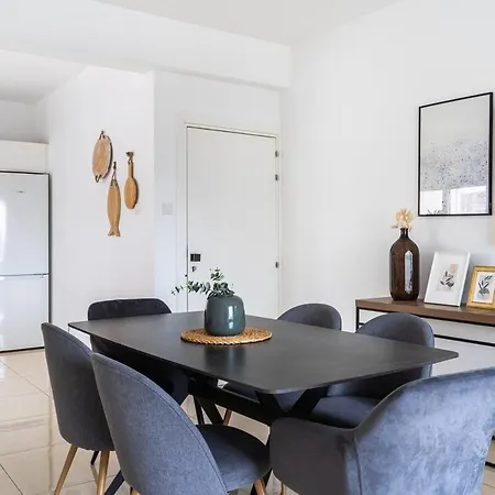 Classy 2br Café Apartamento